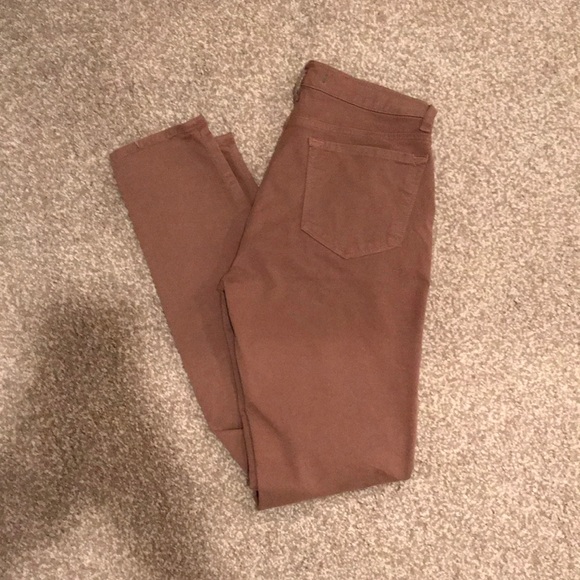J Brand luxe twill skinny jeans in truffle - Picture 2 of 8
